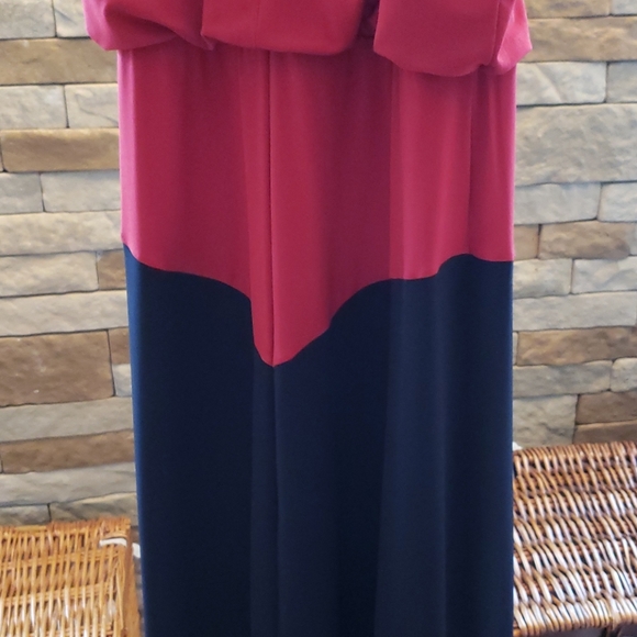 COPY - WHITE HOUSE/BLACK MARKET MAXI DRESS - Picture 12 of 13